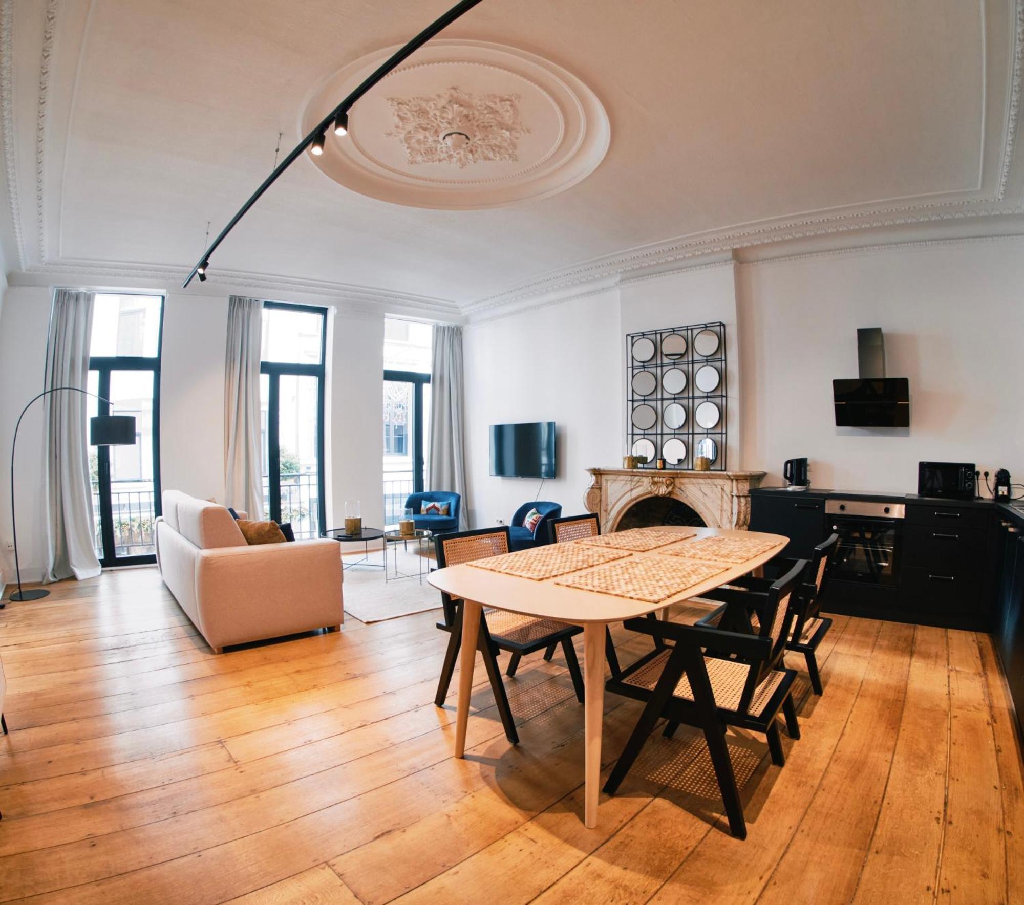 Urbanchic Appartement Elegance Hyper Centre Льеж Экстерьер фото